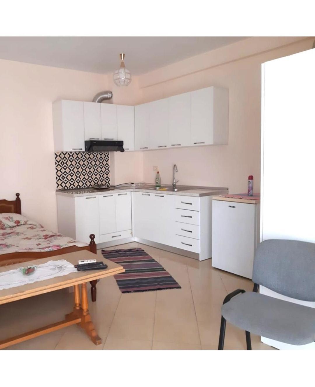 Grazioso Apartamento Arredato A Due Passi Dal Lungomare فلورا المظهر الخارجي الصورة